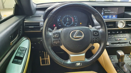 Zdjęcie przedmiotu: Lexus RC300 F Sport