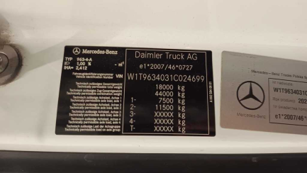 Zdjęcie przedmiotu: Mercedes-Benz Actros 1845 LS E6 18.0t Tampering with the odometer reading