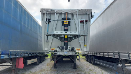 Zdjęcie przedmiotu: ZASŁAW D-653 35.0t Dump Steel