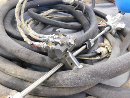 Zdjęcie przedmiotu: A set for spraying and polyurethane injection