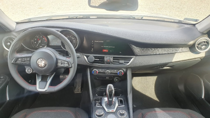 Zdjęcie przedmiotu: ALFA ROMEO GIULIA 2.0 Turbo Business aut