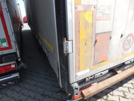 Zdjęcie przedmiotu: DAF LF FA 45.220 G08 4x2 Euro 5 + naczepa kurtynowa KONAR JG4