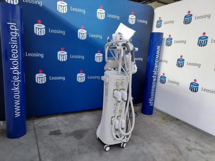 Zdjęcie przedmiotu: Cosmetic device for performing vacuum massage with additional participation of rolls, radio waves and LED light STUDIO FIGURA Beauty Contour