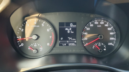 Zdjęcie przedmiotu: Kia STONIC 1.4 L