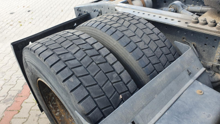 Zdjęcie przedmiotu: Iveco AS440T/P 4x2 Hi-Way