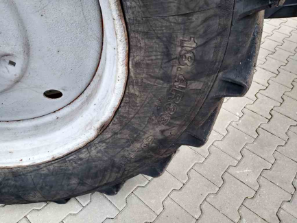 Zdjęcie przedmiotu: AUKCJA PAKIETOWA Ciągnik rolniczy Belarus 1221.2 + Przyczepa zrywkowa Palms 12D/700