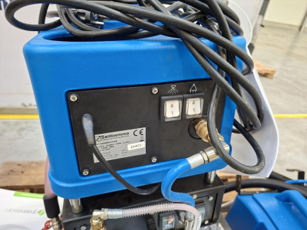 Zdjęcie przedmiotu: Zestaw wyposażenia warsztatu (myjnia parowa OPTIMA STREAMER OPTIMA XD,  odkurzacz piorący SANTOEMMA HOT SAABRINA FOAM)