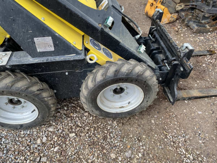 Zdjęcie przedmiotu: Tur Poland N520 wheel skid steer