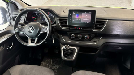 Zdjęcie przedmiotu: RENAULT/CARPOL TRAFIC Kombi 2.0 dCi E6d 3.1t Equilibre