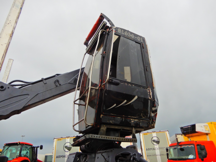 Zdjęcie przedmiotu: AUCTION OF THE DAY Volvo FH 16 700 6x4 Globetrotter Euro 5 with BERGS FOGEN timber body with JONSERED 1080 crane