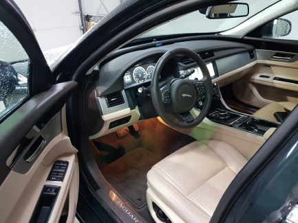 Zdjęcie przedmiotu: JAGUAR XF 2.0 i4D AWD Prestige aut