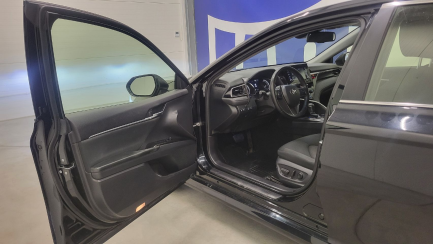 Zdjęcie przedmiotu: Toyota Camry 2.5 Hybrid Comfort CVT
