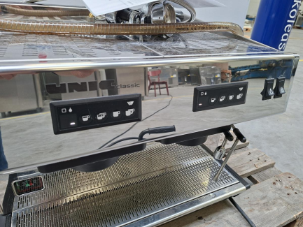 Zdjęcie przedmiotu: UNIC CLASSIC 2-group coffee machine