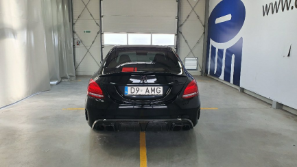 Zdjęcie przedmiotu: Mercedes-benz C63 AMG