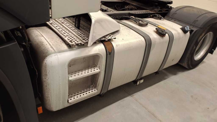 Zdjęcie przedmiotu: Mercedes-Benz Actros 1845 LS E6 18.0t Tampering with the odometer reading