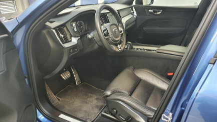 Zdjęcie przedmiotu: Volvo XC60 B5 D AWD R-Design aut