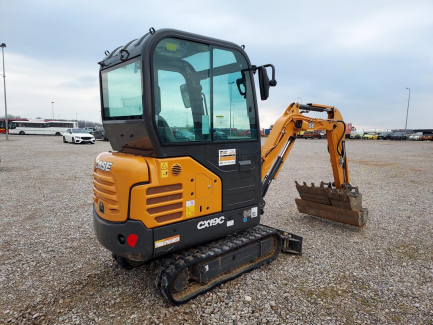 Zdjęcie przedmiotu: Гусеничний міні-екскаватор Case CX 19C