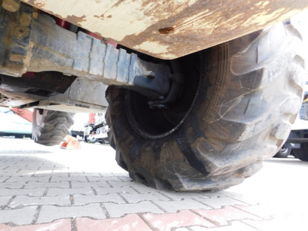 Zdjęcie przedmiotu: Manitou BF telescopic loader, 44158 Ancenis Cedex France MT 1740 SLT