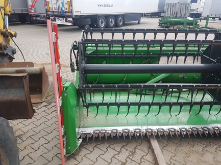 Zdjęcie przedmiotu: Kombajn Zbożowy John Deere W 330 Z HEDEREM I STOŁEM DO RZEPAKU