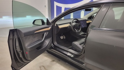 Zdjęcie przedmiotu: Tesla Model 3 Performance AWD