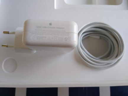 Zdjęcie przedmiotu: Apple MacBook Air / A1932 laptop