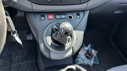 Zdjęcie przedmiotu: Peugeot Partner E5 2.2t Active L1