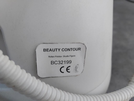 Zdjęcie przedmiotu: Cosmetic device for performing vacuum massage with additional participation of rolls, radio waves and LED light STUDIO FIGURA Beauty Contour