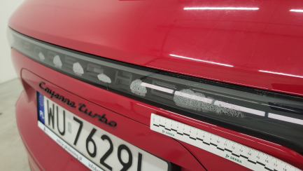 Zdjęcie przedmiotu: Porsche Cayenne Turbo Błędny wpis mocy i pojemności silnika w DR