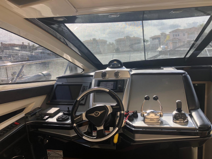 Zdjęcie przedmiotu: Yacht Marquis 500