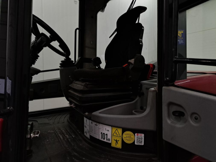 Zdjęcie przedmiotu: Ładowarka kołowa przegubowa YANMAR V80 (SCHAEFF TL80) 