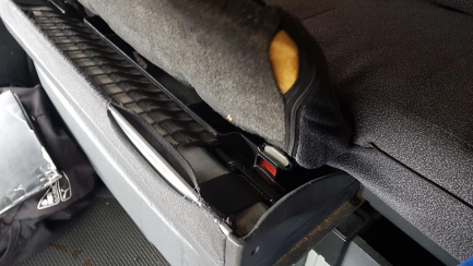 Zdjęcie przedmiotu: PACKAGE AUCTION SCANIA P 380 LB4x2 MLB + Silver Car trailer SRBU 62