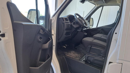 Zdjęcie przedmiotu: Renault Master FWD 2.3 dCi L3H2 Pack Clim E6d 3.5t Заява про втрату зареєстрованого посвідчення особи