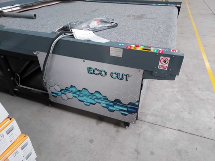 Zdjęcie przedmiotu: St&oacute;ł do rozkroju tkanin typu KATER D&D System L.Domino R.Dziadura sp.j INVENT TC3S-25-KPL