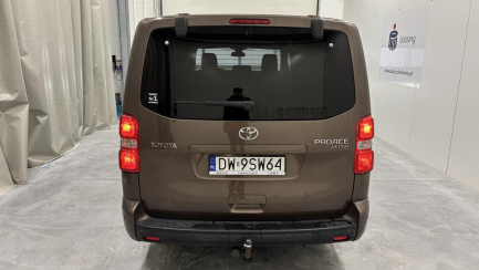 Zdjęcie przedmiotu: Toyota ProAce Verso 2.0 CRD E6.2 2.9t Medium Family S&S Aut.