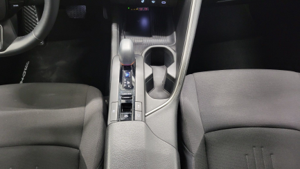 Zdjęcie przedmiotu: Toyota C-HR 1.8 Hybrid Style