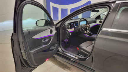Zdjęcie przedmiotu: Mercedes-Benz E 220 d 4-Matic AMG/Avantgarde