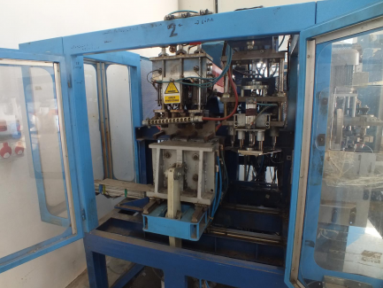 Zdjęcie przedmiotu: GENERAL PLASTICS GB-P50T GB-P50T pneumatic bottler