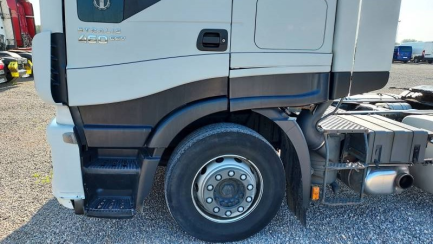 Zdjęcie przedmiotu: Iveco STRALIS E6 18.0t T/P Hi-Way