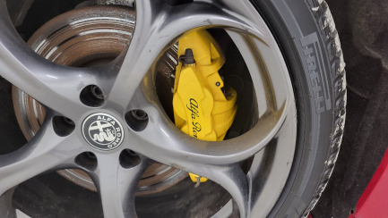 Zdjęcie przedmiotu: ALFA ROMEO GIULIA 2.0 Turbo Veloce TI Q4 aut Pojazd po długotrwałym postoju!