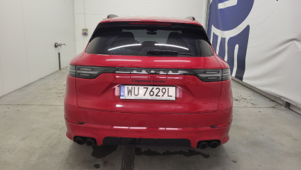 Zdjęcie przedmiotu: Porsche Cayenne Turbo Błędny wpis mocy i pojemności silnika w DR