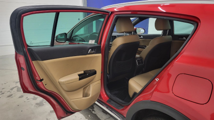 Zdjęcie przedmiotu: Kia Sportage 1.6 GDI L Business Line 2WD