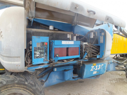 Zdjęcie przedmiotu: GENIE Z 135/70 articulated petrol platform