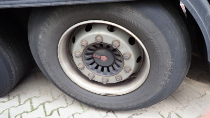 Zdjęcie przedmiotu: KOEGEL S24-1 curtain semi-trailer