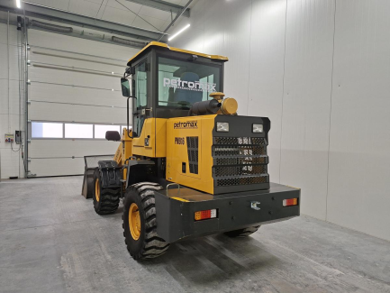 Zdjęcie przedmiotu: Ładowarka kołowa przegubowa PETROMAX PM 916