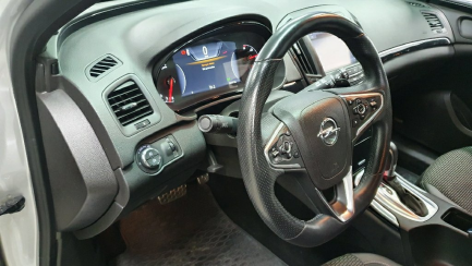 Zdjęcie przedmiotu: Opel Insignia 2.0 T Cosmo aut EU6 A Hatchback 13-17