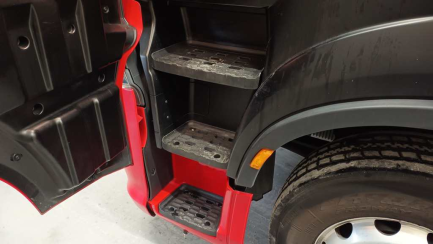 Zdjęcie przedmiotu: Iveco S-Way E6d 18.0t Oświadczenie o utracie DR