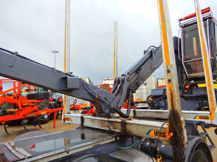 Zdjęcie przedmiotu: AUCTION OF THE DAY Volvo FH 16 700 6x4 Globetrotter Euro 5 with BERGS FOGEN timber body with JONSERED 1080 crane