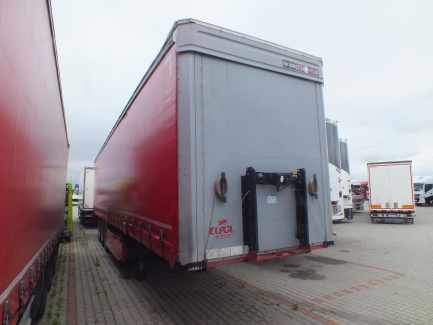 Zdjęcie przedmiotu: KOEGEL SN24 Curtain semi-trailer