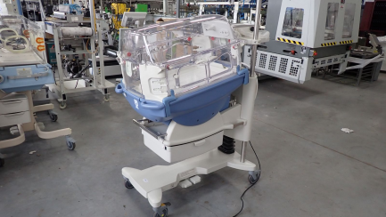 Zdjęcie przedmiotu: Closed incubator for premature babies and sick newborns DRAGER Caleo