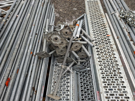 Zdjęcie przedmiotu: Elementy rusztowań elewacyjnych systemu DELTA 70